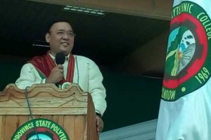 Roque teaches Igorot grads what heritage stands for 